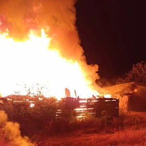 ucgazi koyunde yangin 6 ev kullanilamaz hale geldi JblQABjS