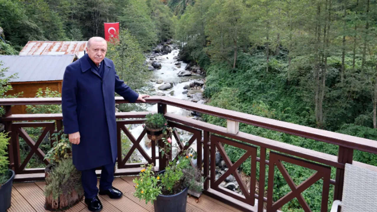 erdogan kirlettik rezil ettik dedigi ayder yaylasinda XVk678gJ