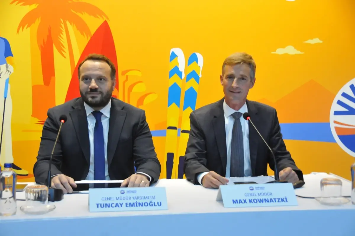 sunexpressten antalyaya yeni ucak hangari FEKRBz9y.jpg