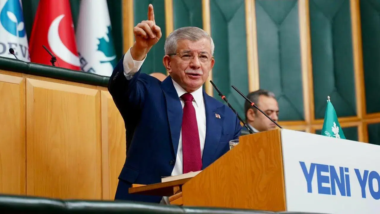 ahmet davutoglundan akpye donus iddialarina kursuden yanit ne bir makamin ne de adayligin pesindeyim PDILO9as.jpg