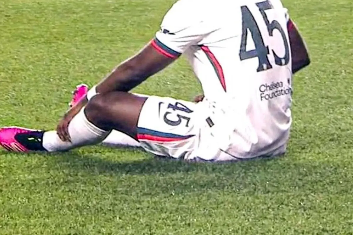 bonservisine bir oda dolusu para verilen futbolcunun kabusu bitmiyor 8MJE6Spl.jpg