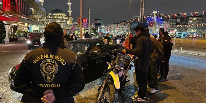 istanbulda huzur operasyonu 1036 gozalti JOvqrBQf.jpg