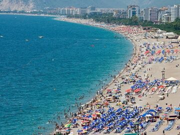 Antalya Plajları Kültürü, Eğlencenin Ritmini Belirliyor